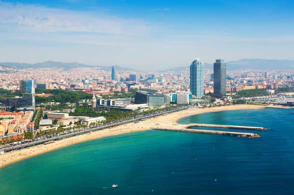Barcelona por tierra, mar y aire