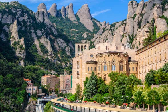 Excursión a Montserrat con tren cremallera