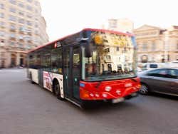 Autobús recorriendo Barcelona