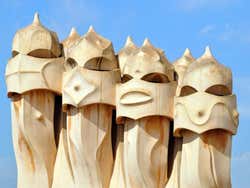 La Pedrera, chimeneas