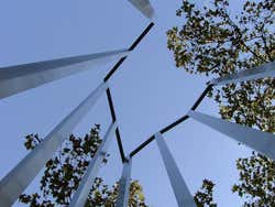 Monumento a los fallecidos por los bombardeos de la Guerra Civil