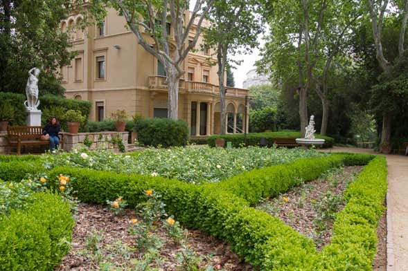 Visita guiada por los jardines de La Tamarita
